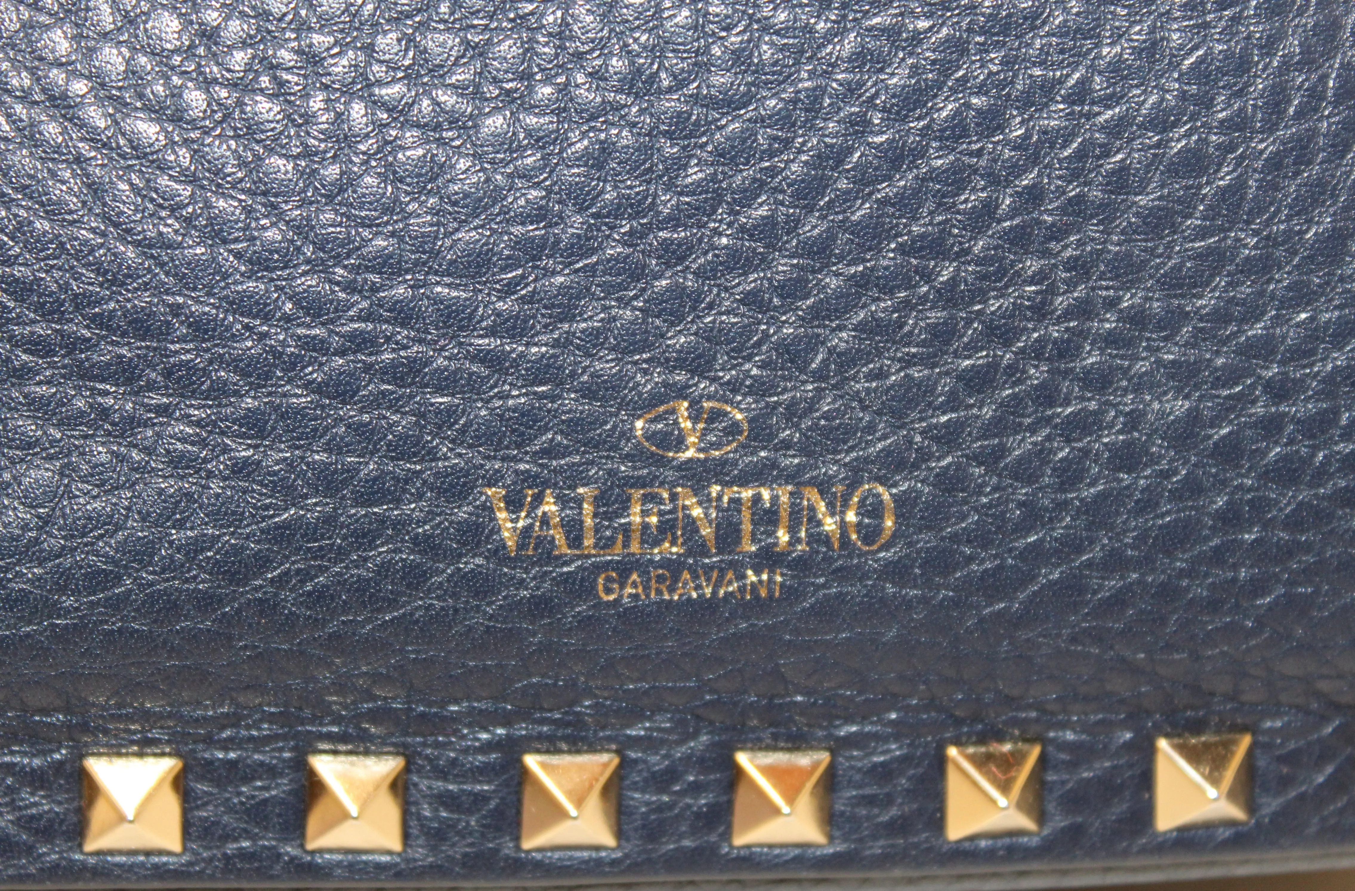 Authentic Valentino Garavani Navy Blue Rockstud Small Bucket Bag