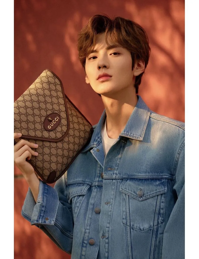 Gucci Neo Vintage GG Medium Messenger Bag